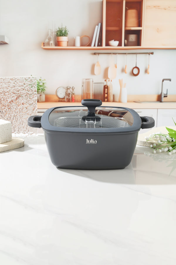 ELITE-EDGE SQUARE CASSEROLE WITH LID 28CM-GRAY